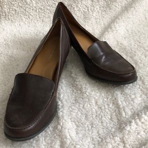 Size 8 leather shoes brown